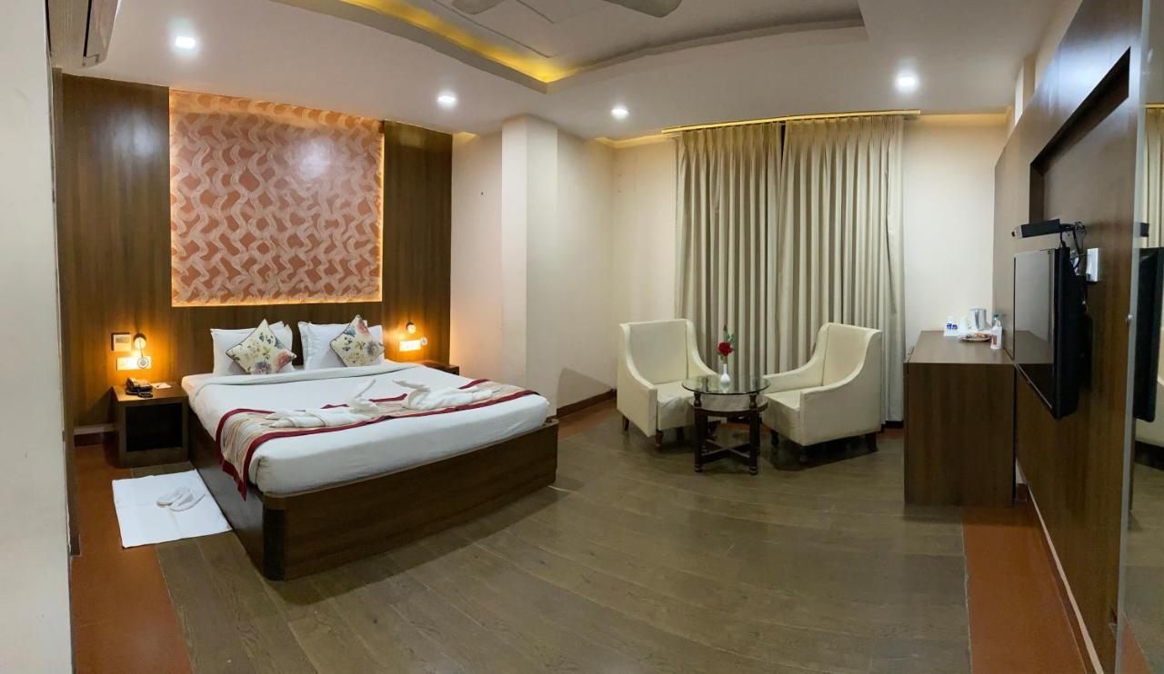 Hotel Ajay International Allahabad Exterior foto