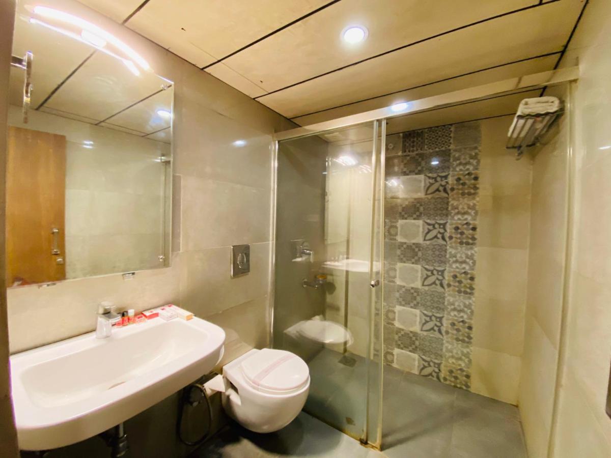 Hotel Ajay International Allahabad Exterior foto
